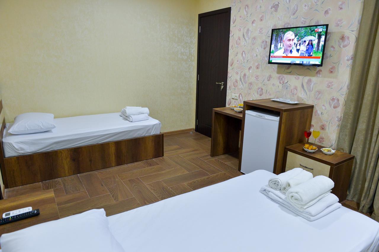 Hotel Lion Ureki Bagian luar foto
