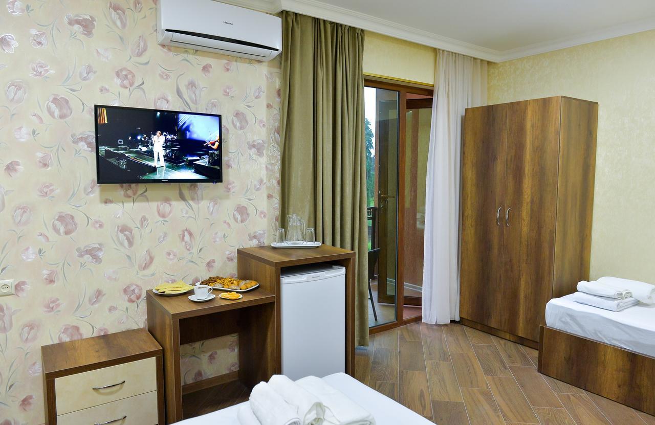 Hotel Lion Ureki Bagian luar foto